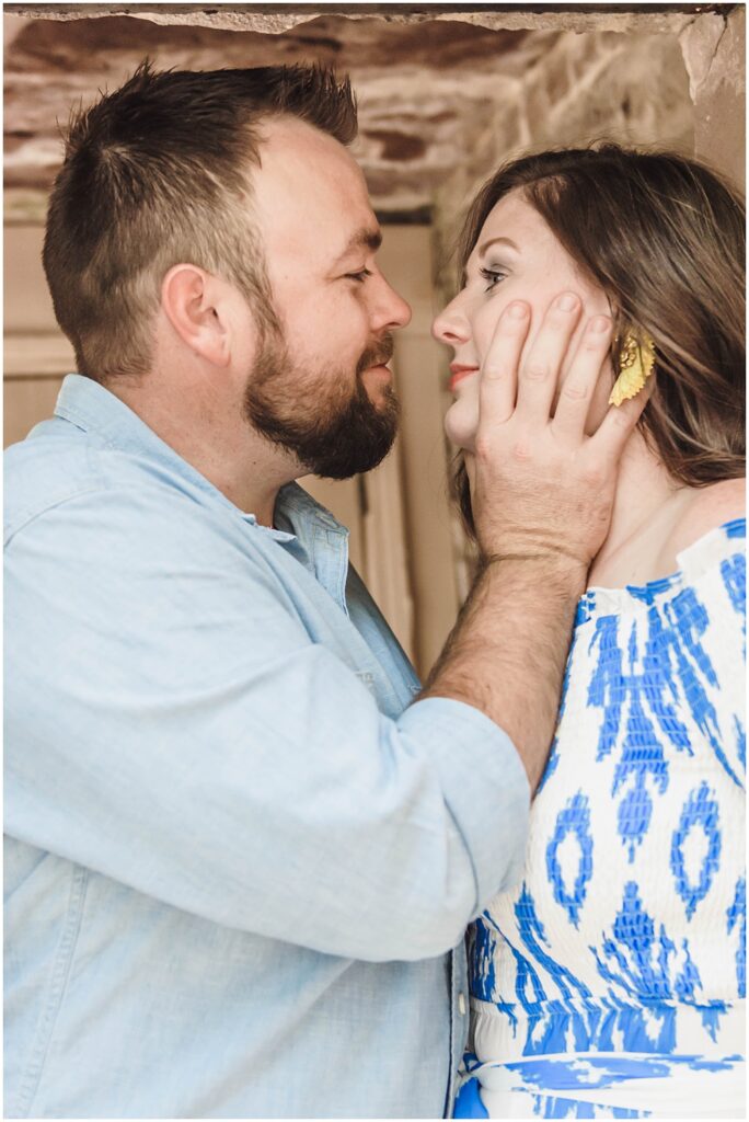 Atlanta wedding photographer photographs engagement session in downtown Savannah Georgia